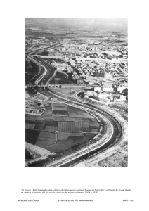 18.- Hacia 1950. Fotografía aérea oblicua del Manzanares entre el