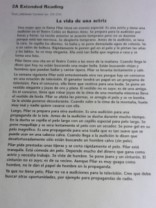 Pilar tiene una cita en el Ïeatro Colon a las once